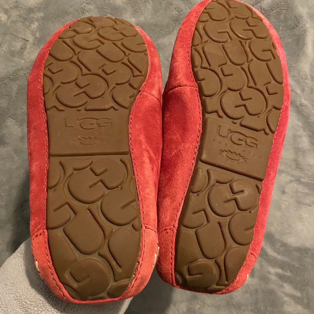 Ugg Slippers - Picture 3 of 5